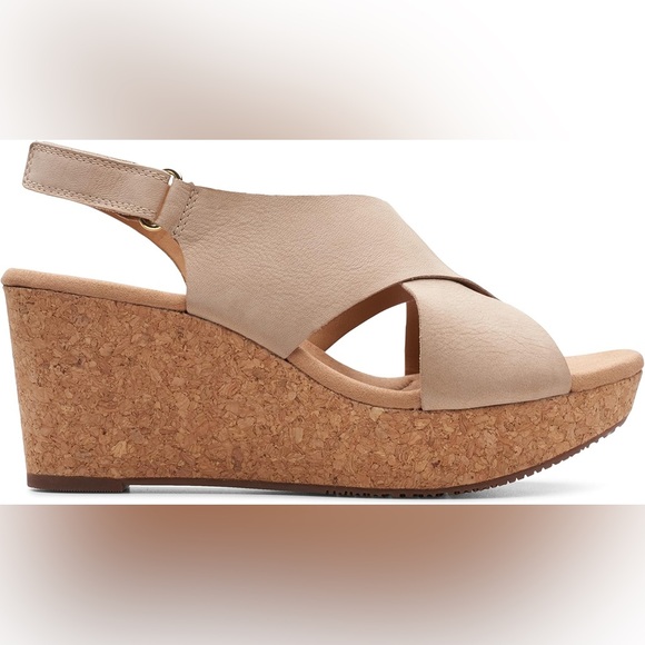Clarks Women’s Annadel Eirwyn Wedge Sandal - Picture 5 of 11